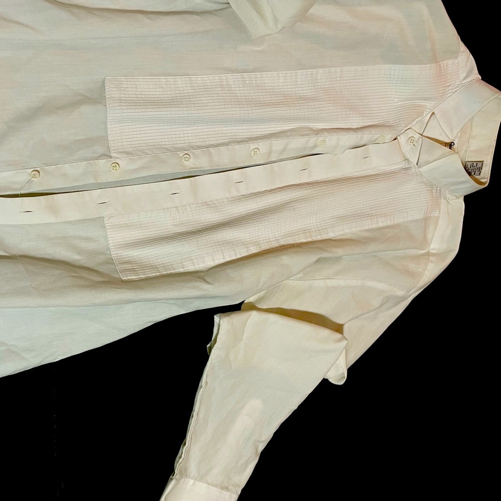Dress up long-sleeve button up shirt